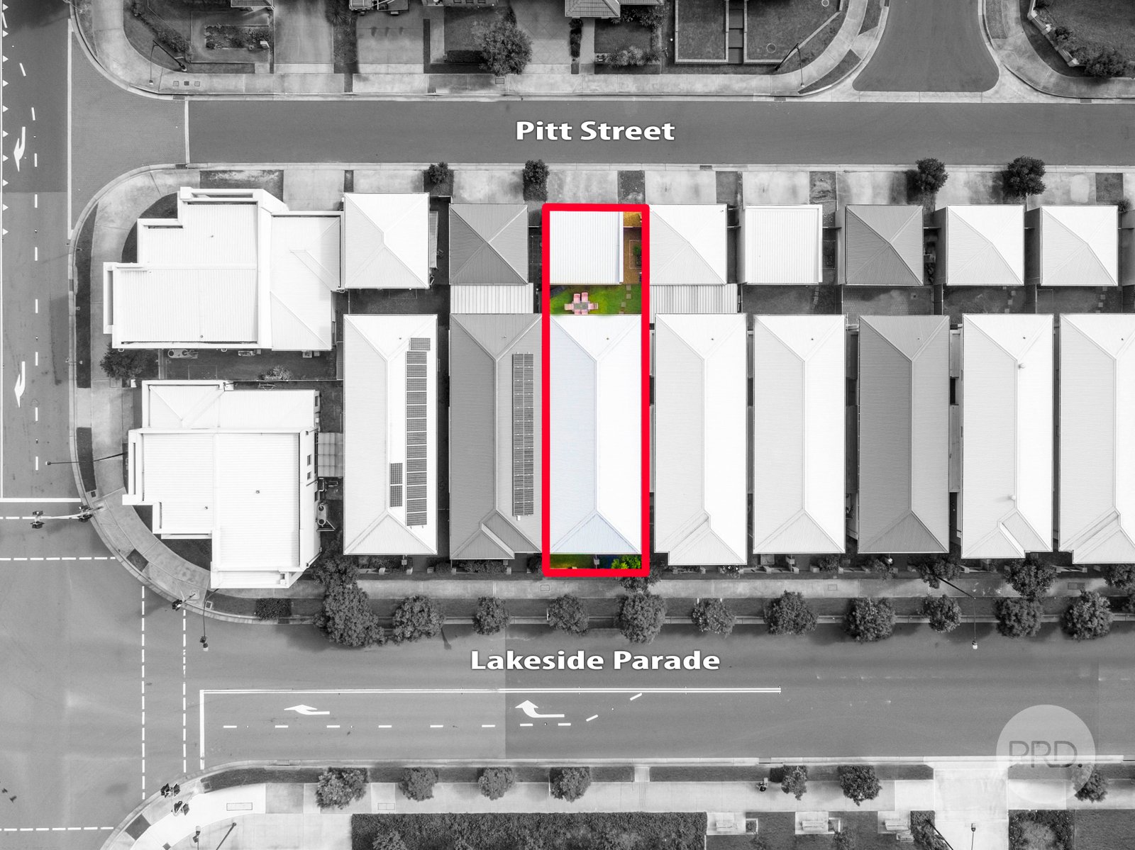 51 Lakeside Parade JORDAN SPRINGS 12