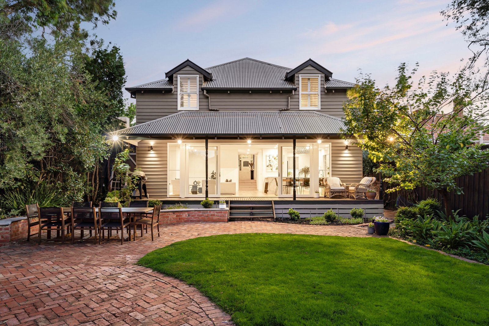 51 Leura Grove, Hawthorn East, 3123