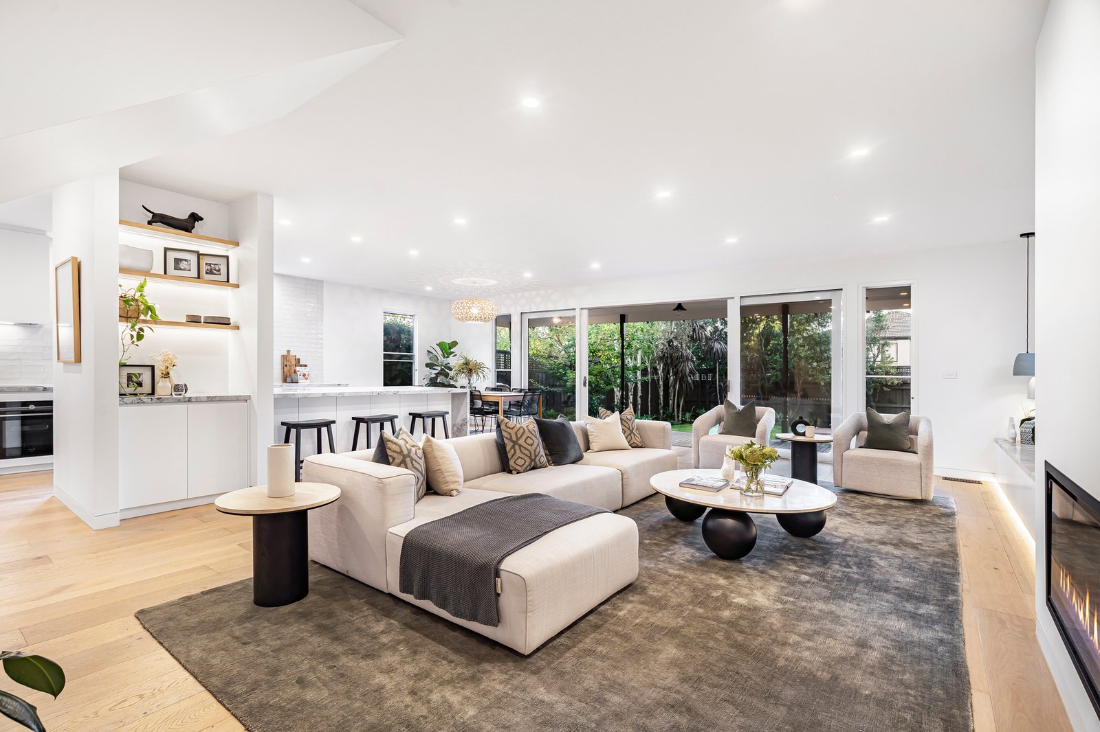 51 Leura Grove, Hawthorn East, 3123