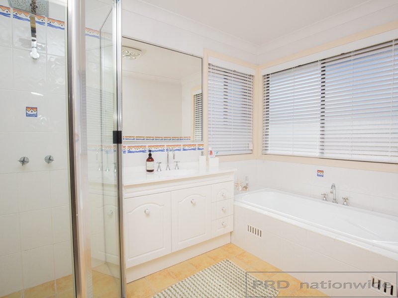 51 Lochend Circuit EAST MAITLAND 9