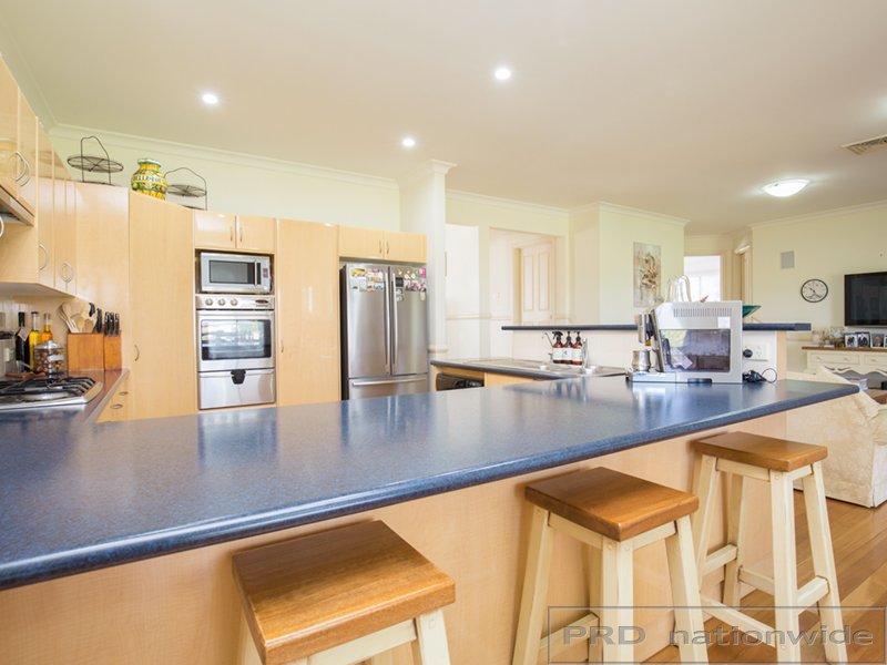 51 Lochend Circuit EAST MAITLAND 11