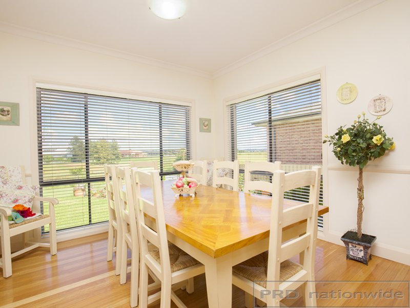 51 Lochend Circuit EAST MAITLAND 12