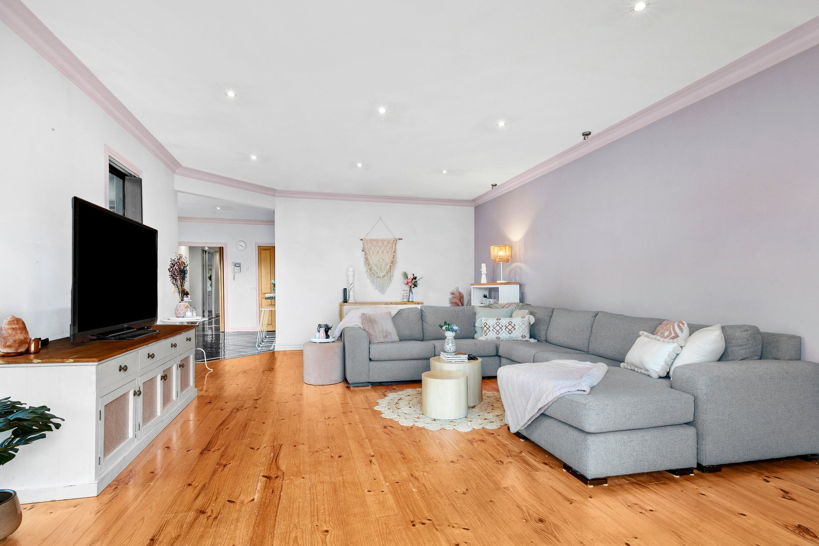 Gallery: 51 Logan Street