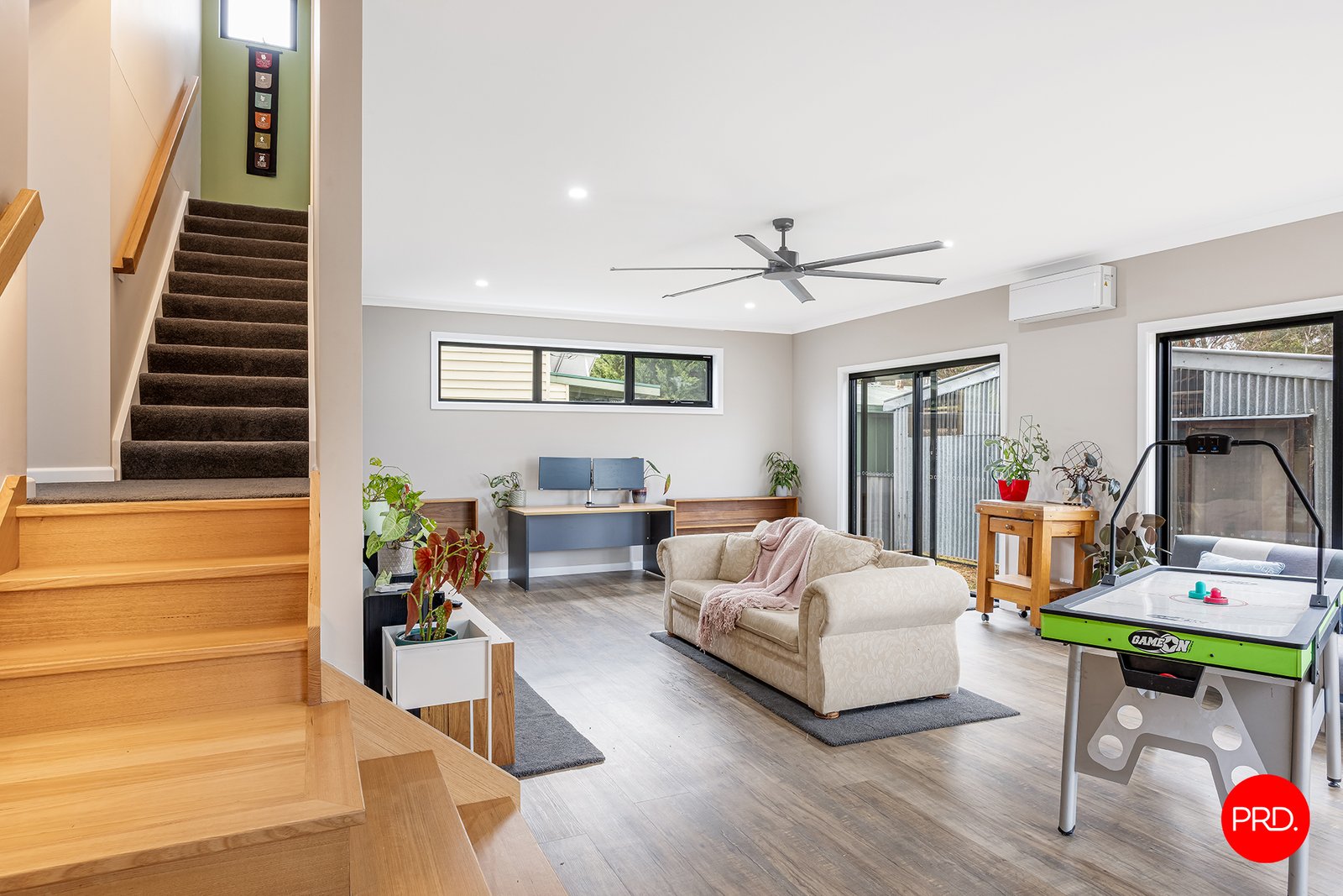 51 MacDougall Road GOLDEN SQUARE 6