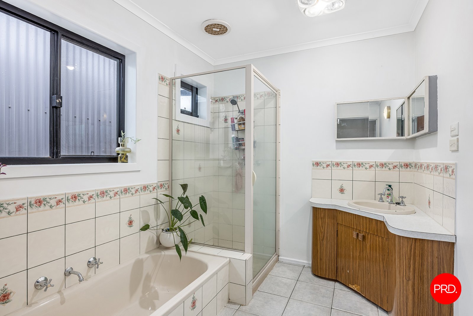 51 MacDougall Road GOLDEN SQUARE 18