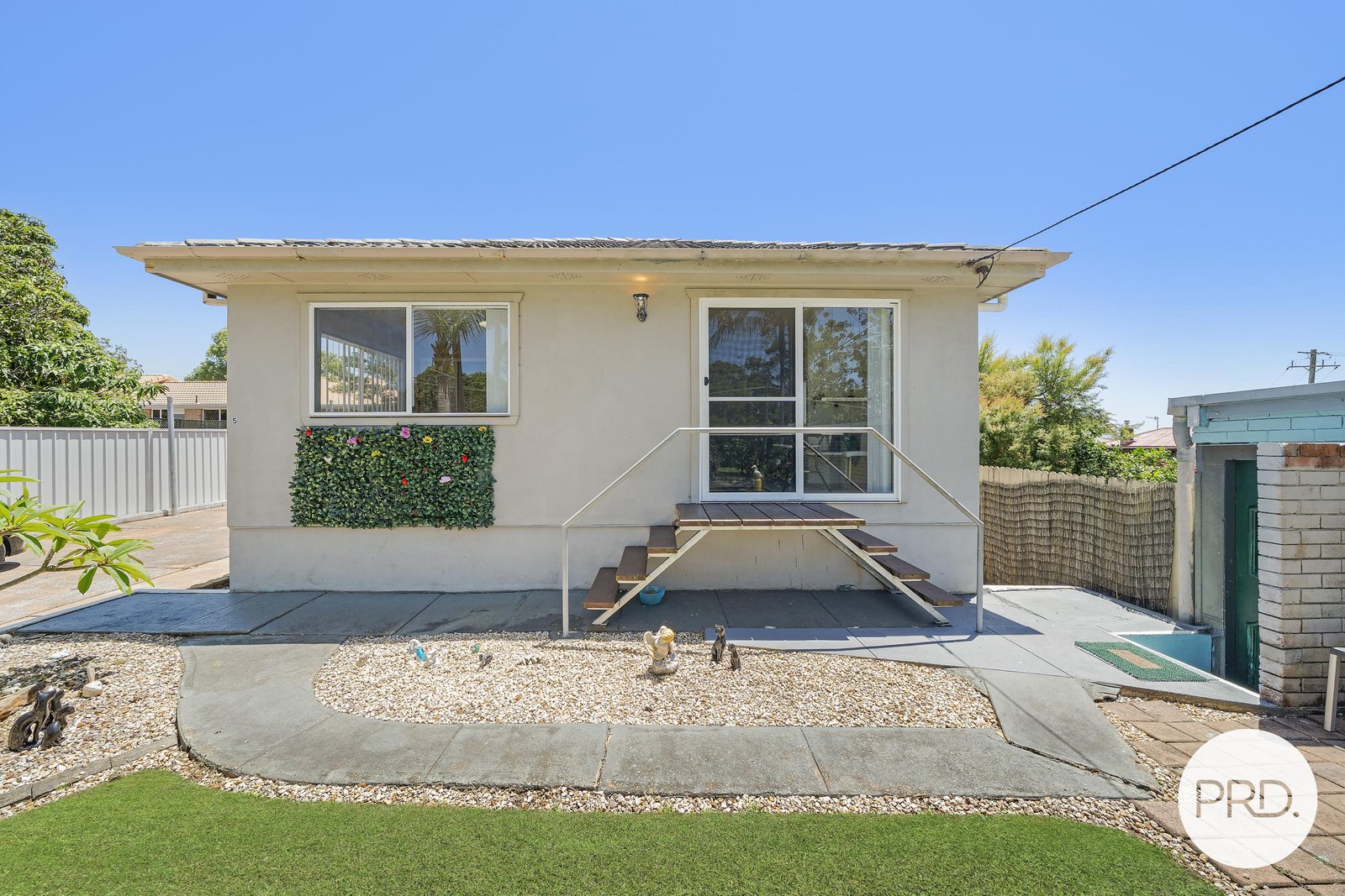 5/1 Mill Street LAURIETON 4