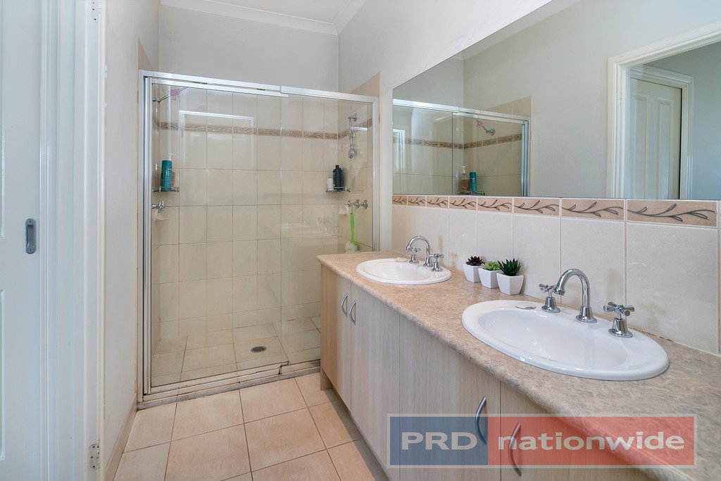 51 Molesworth Court GORDON 8