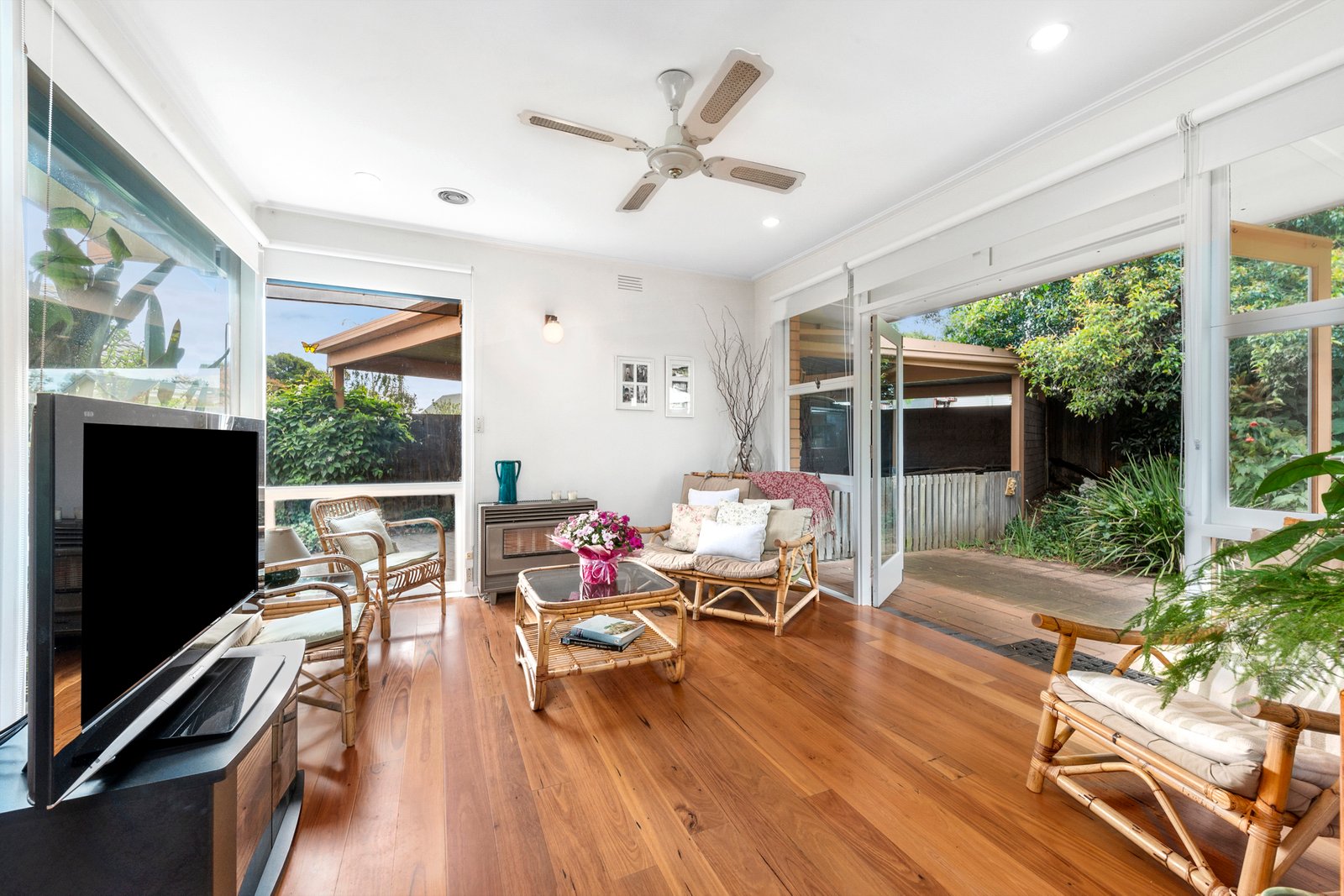 Gallery: 51 Moreton Bay Drive
