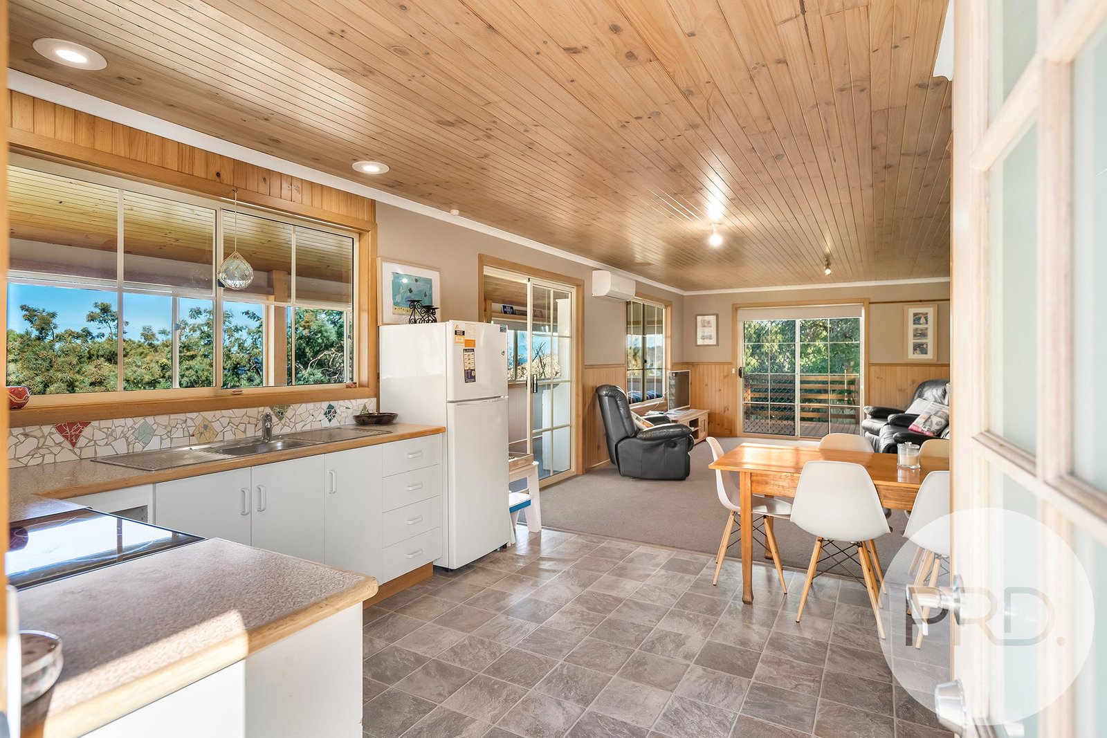 51 Myrica Street PRIMROSE SANDS 21