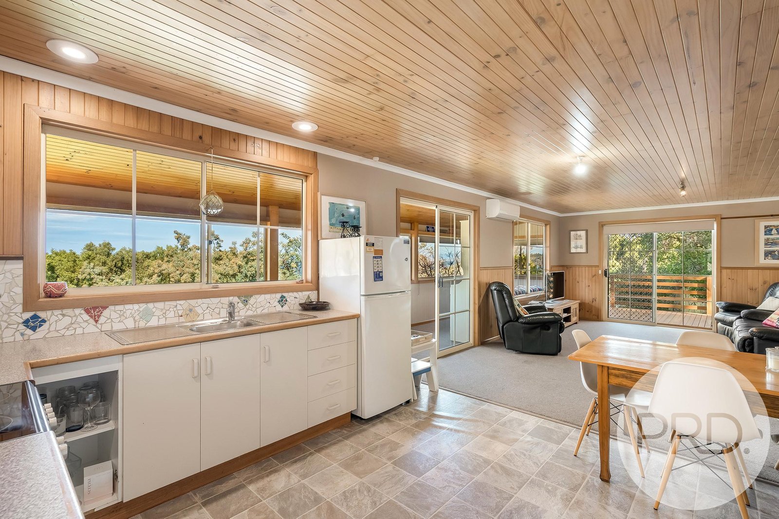 51 Myrica Street PRIMROSE SANDS 22