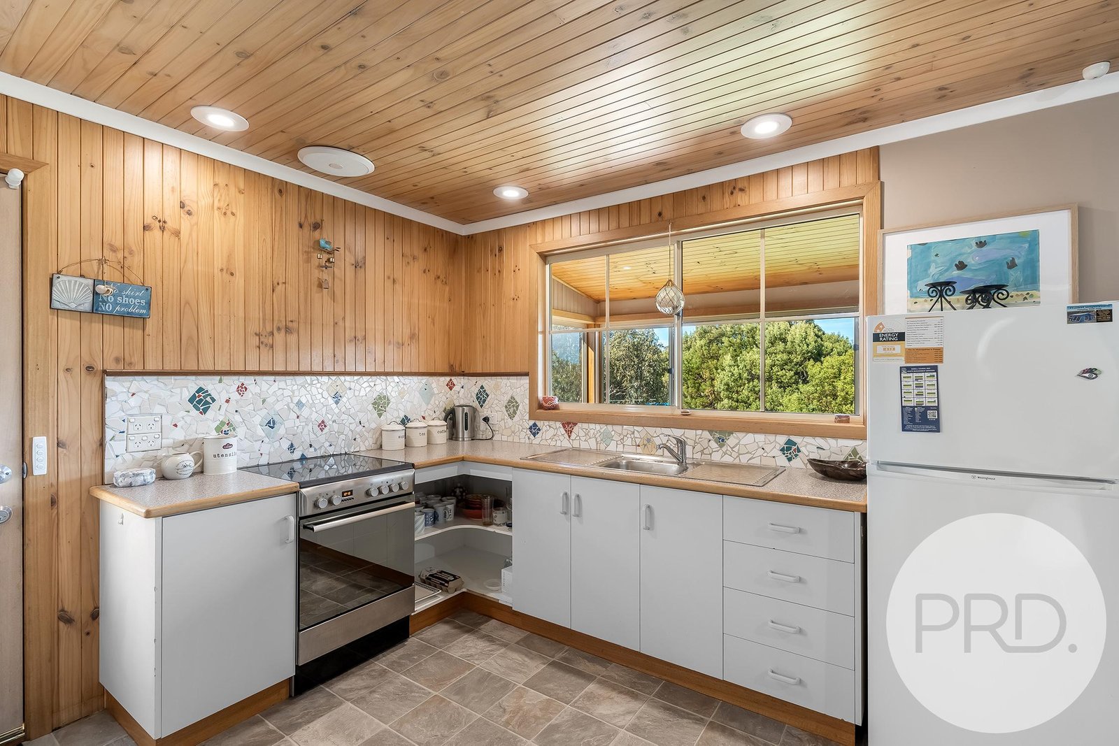 51 Myrica Street PRIMROSE SANDS 23