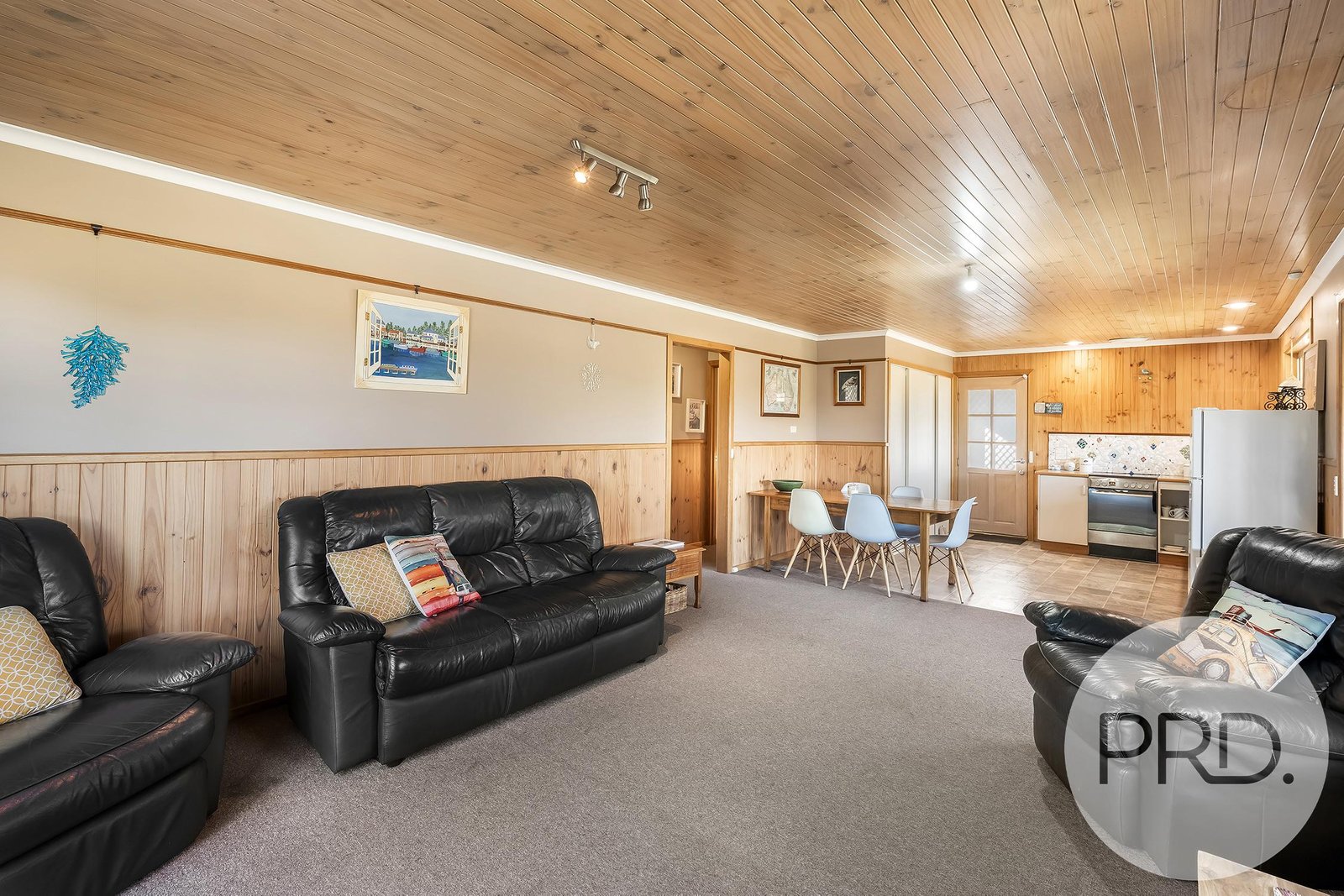 51 Myrica Street PRIMROSE SANDS 28