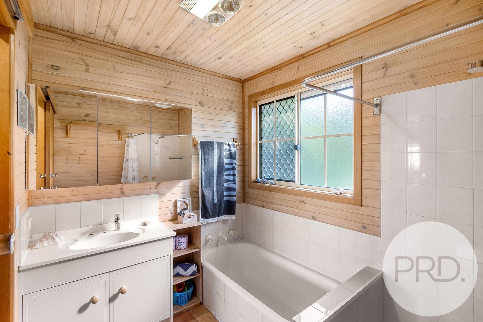 51 Myrica Street PRIMROSE SANDS 35