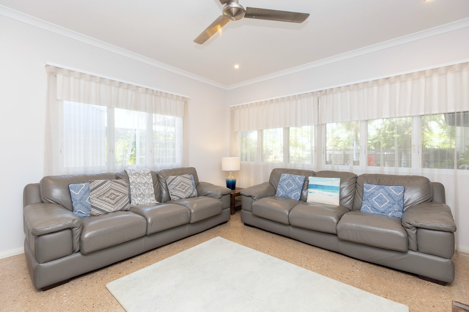 51 Nakamura Avenue BILINGURR 3