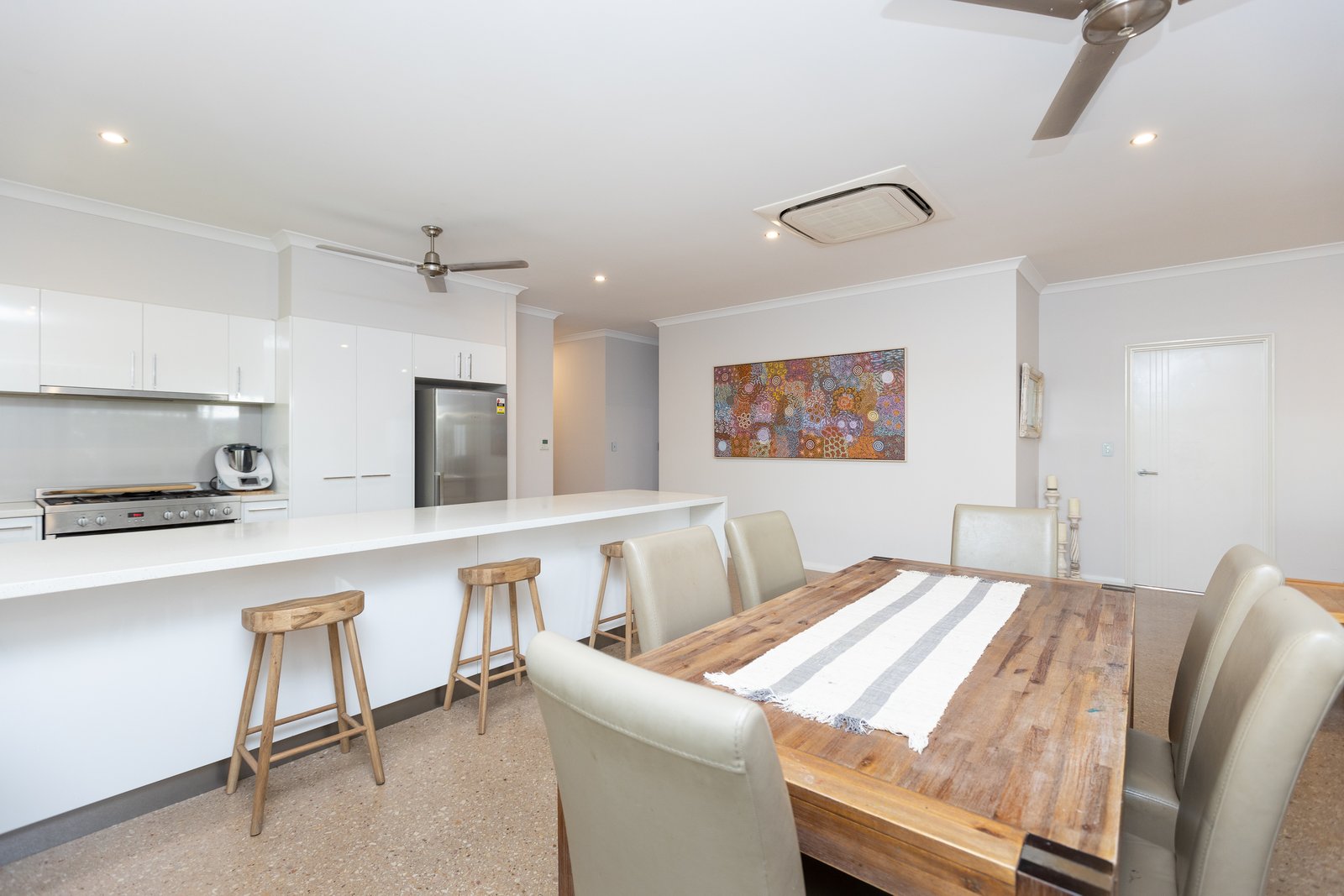 51 Nakamura Avenue BILINGURR 12