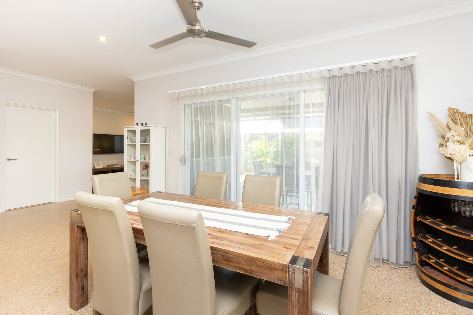 51 Nakamura Avenue BILINGURR 13