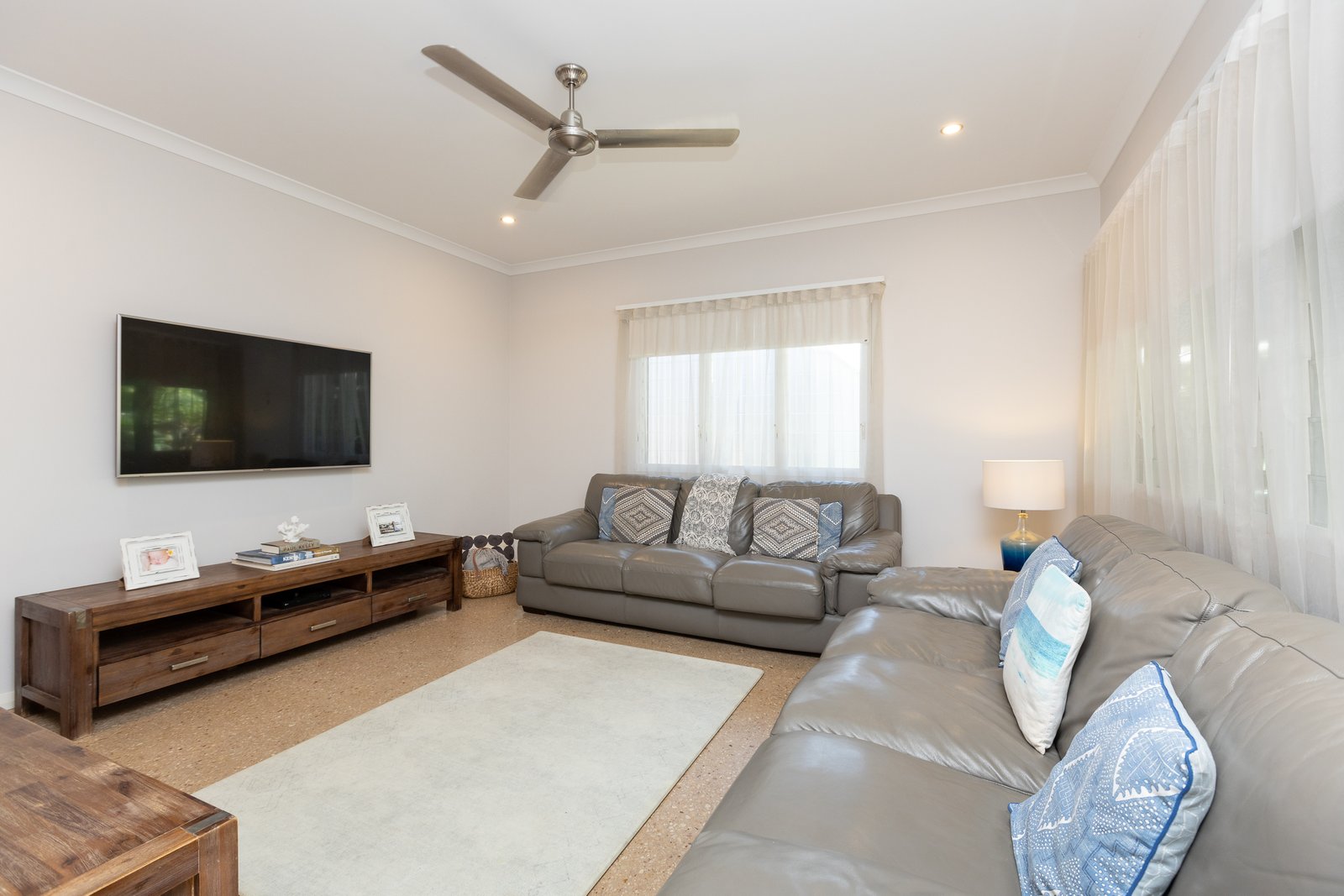 51 Nakamura Avenue BILINGURR 14