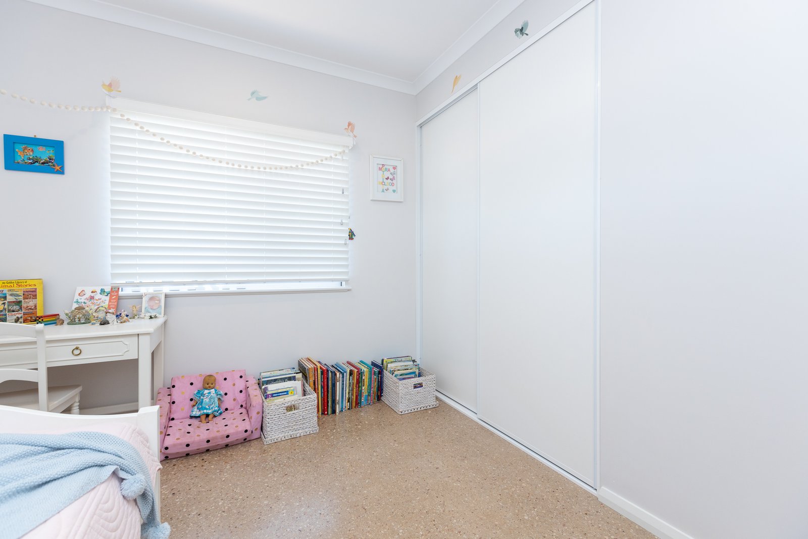 51 Nakamura Avenue BILINGURR 17