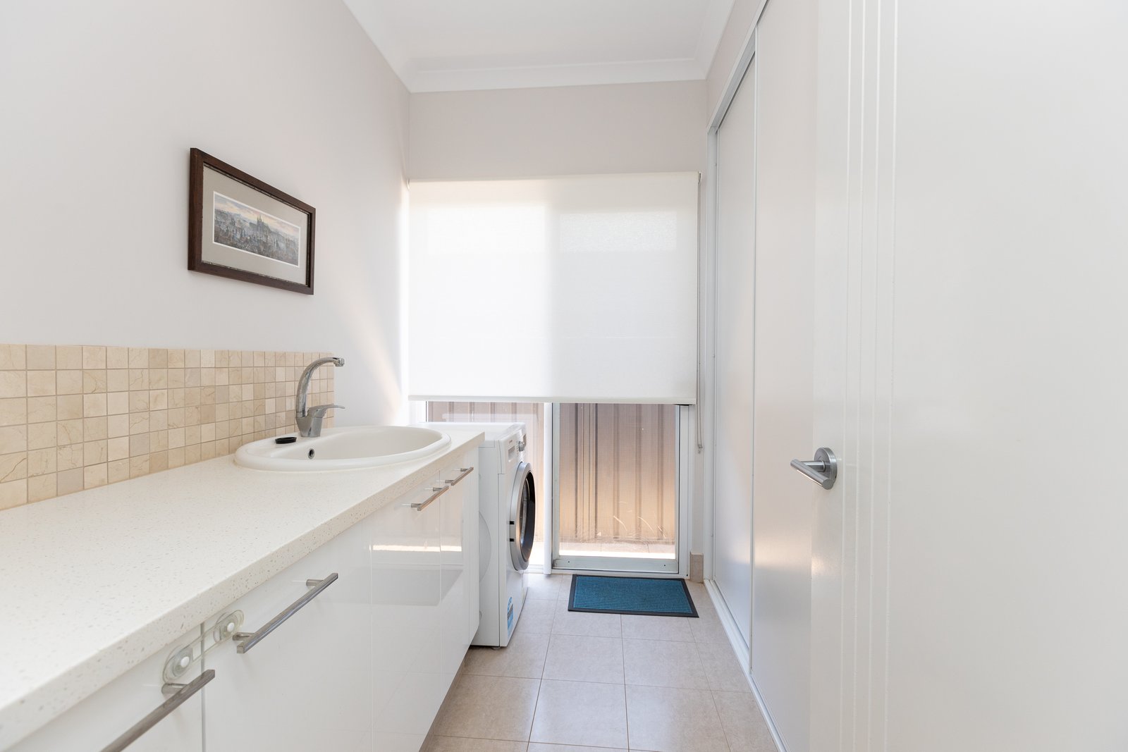 51 Nakamura Avenue BILINGURR 29