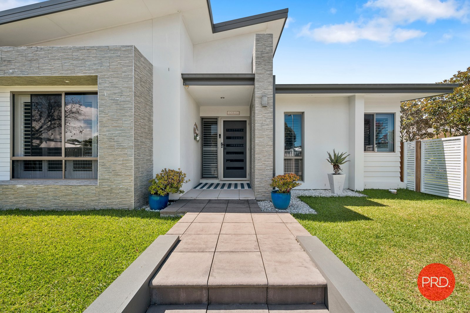 51 North Sapphire Road SAPPHIRE BEACH 5