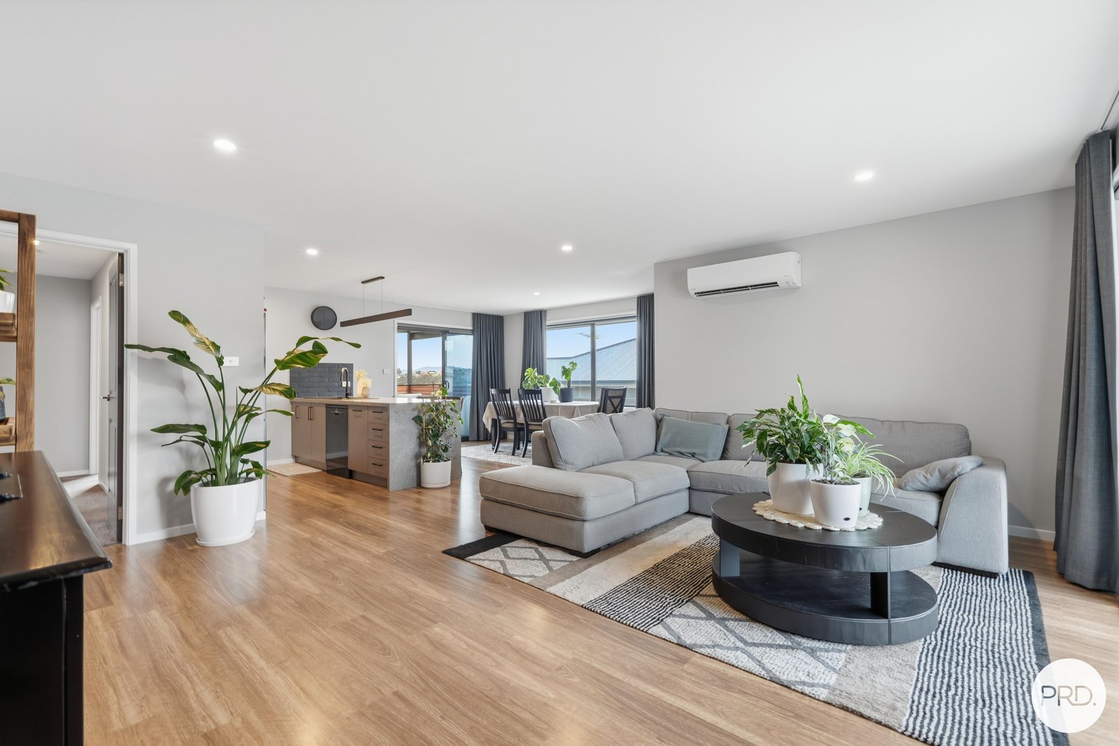 51 Riviera Drive OLD BEACH 11
