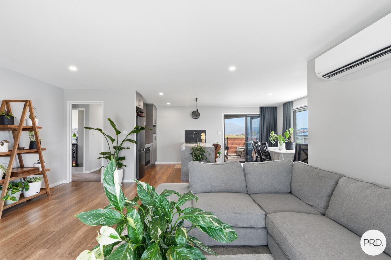 51 Riviera Drive OLD BEACH 15