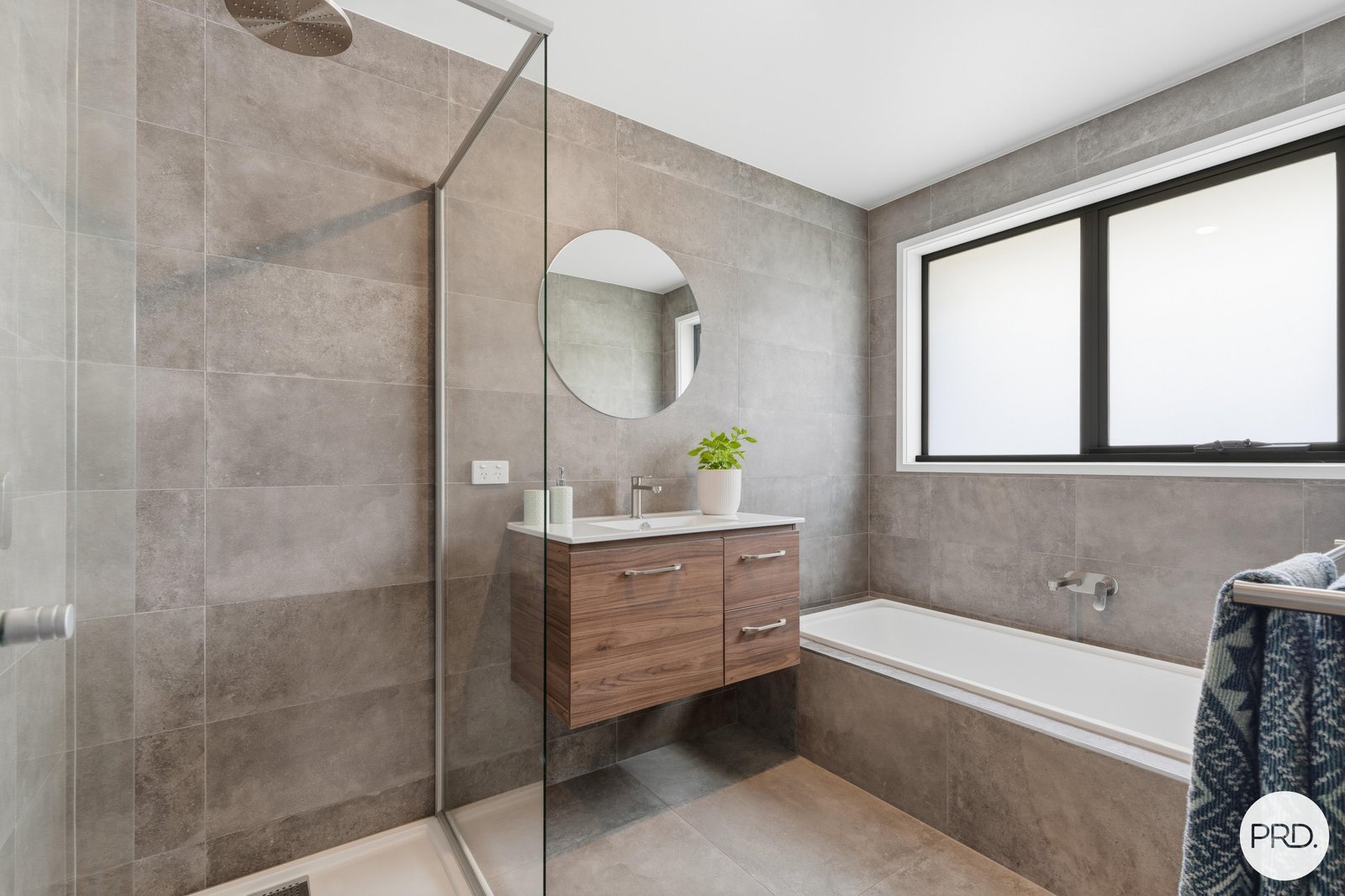 51 Riviera Drive OLD BEACH 27