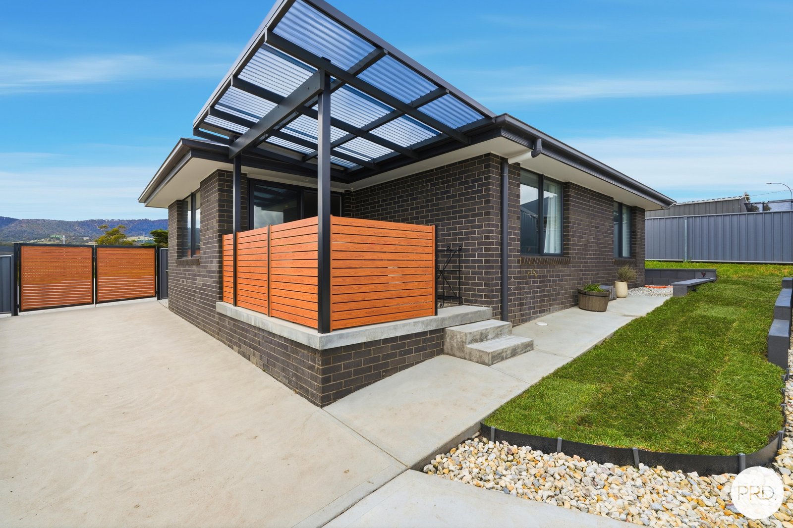 51 Riviera Drive OLD BEACH 31