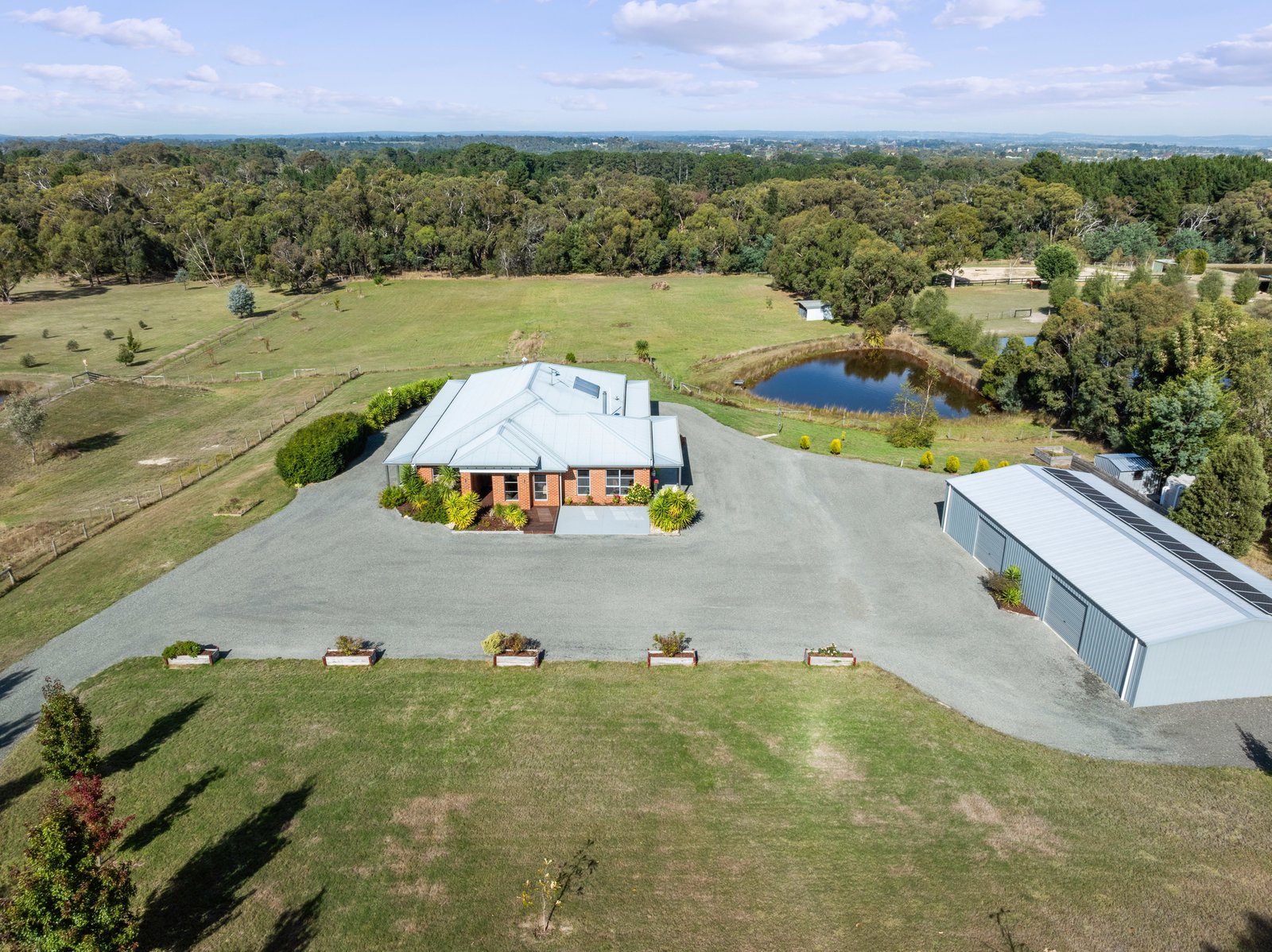 Real Estate and Property in 51 Rosa Court, Kyneton, VIC