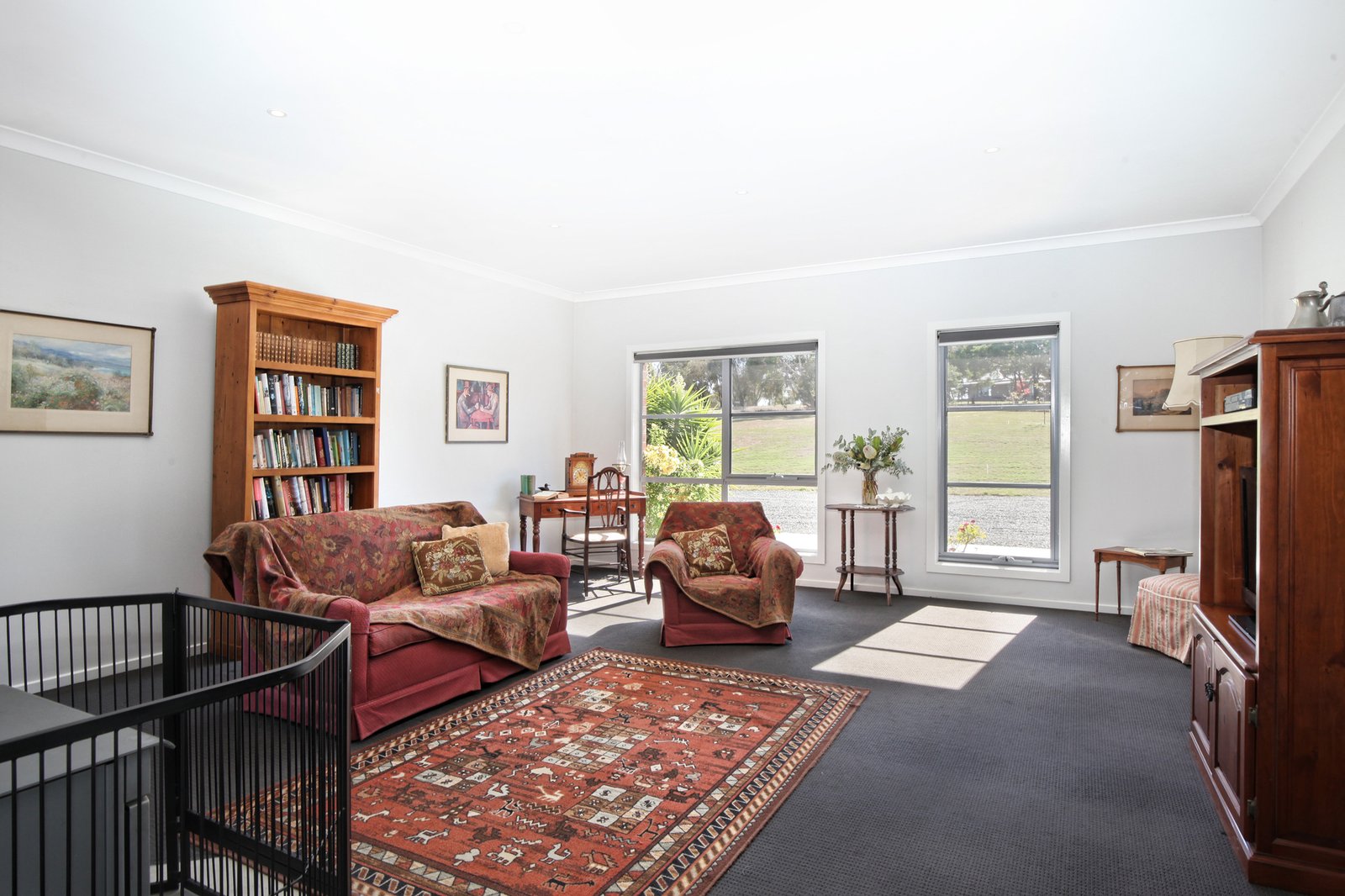 Real Estate and Property in 51 Rosa Court, Kyneton, VIC