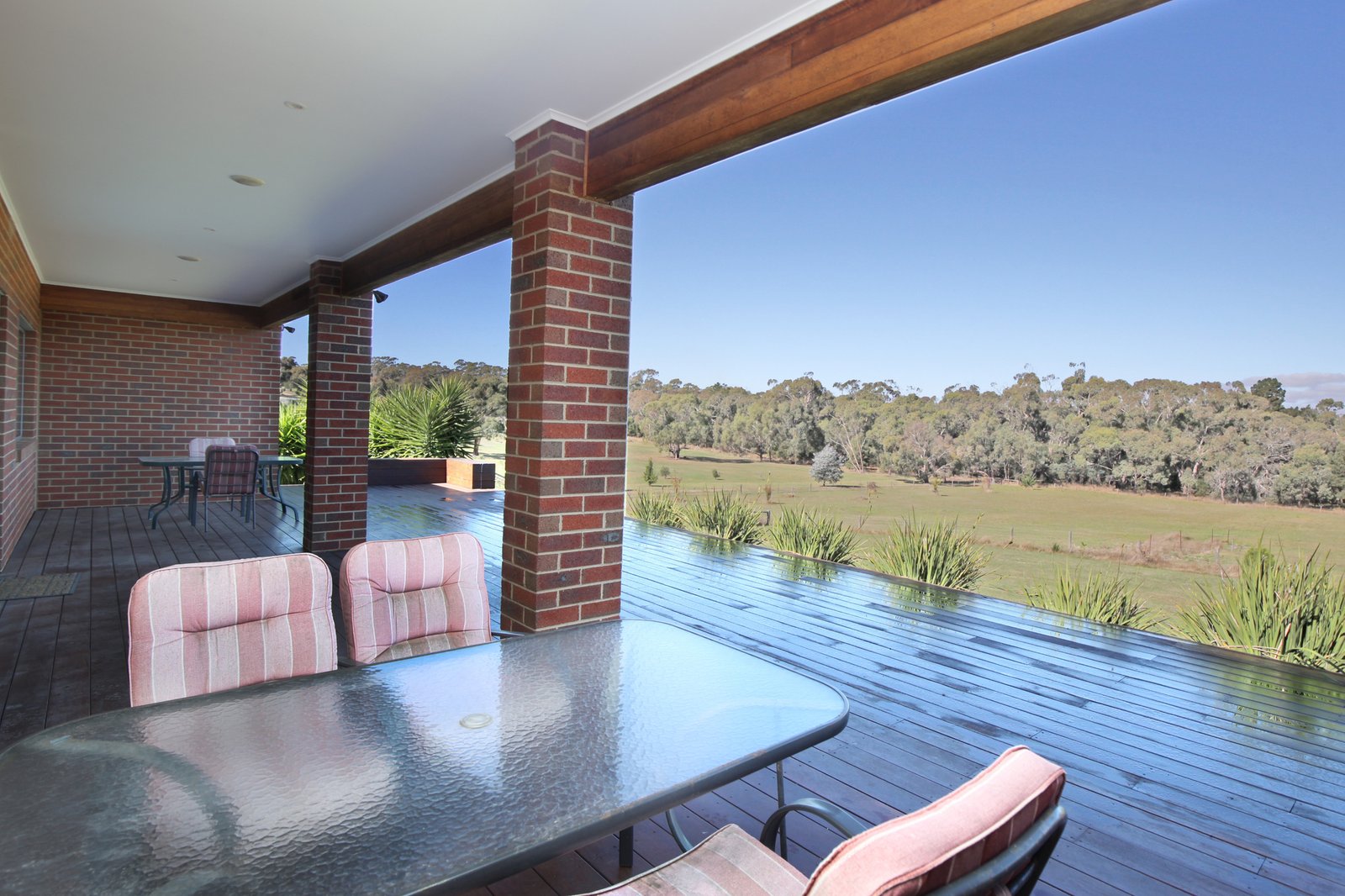 Real Estate and Property in 51 Rosa Court, Kyneton, VIC