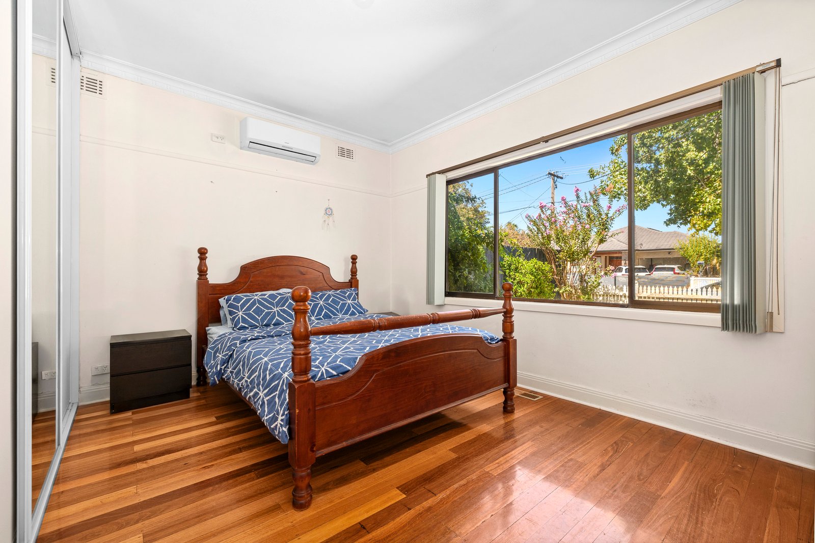 Gallery: 51 Ross Street