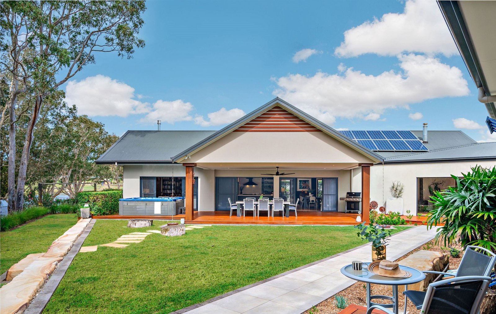 51 Sandpiper Avenue SALAMANDER BAY 11