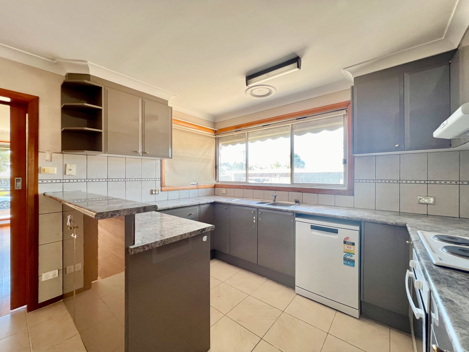 Gallery: 51 Sandringham Parade