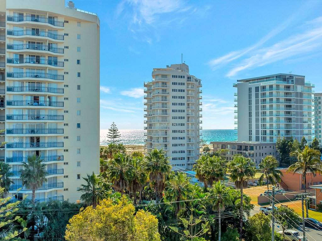 5/1 South Street COOLANGATTA 10