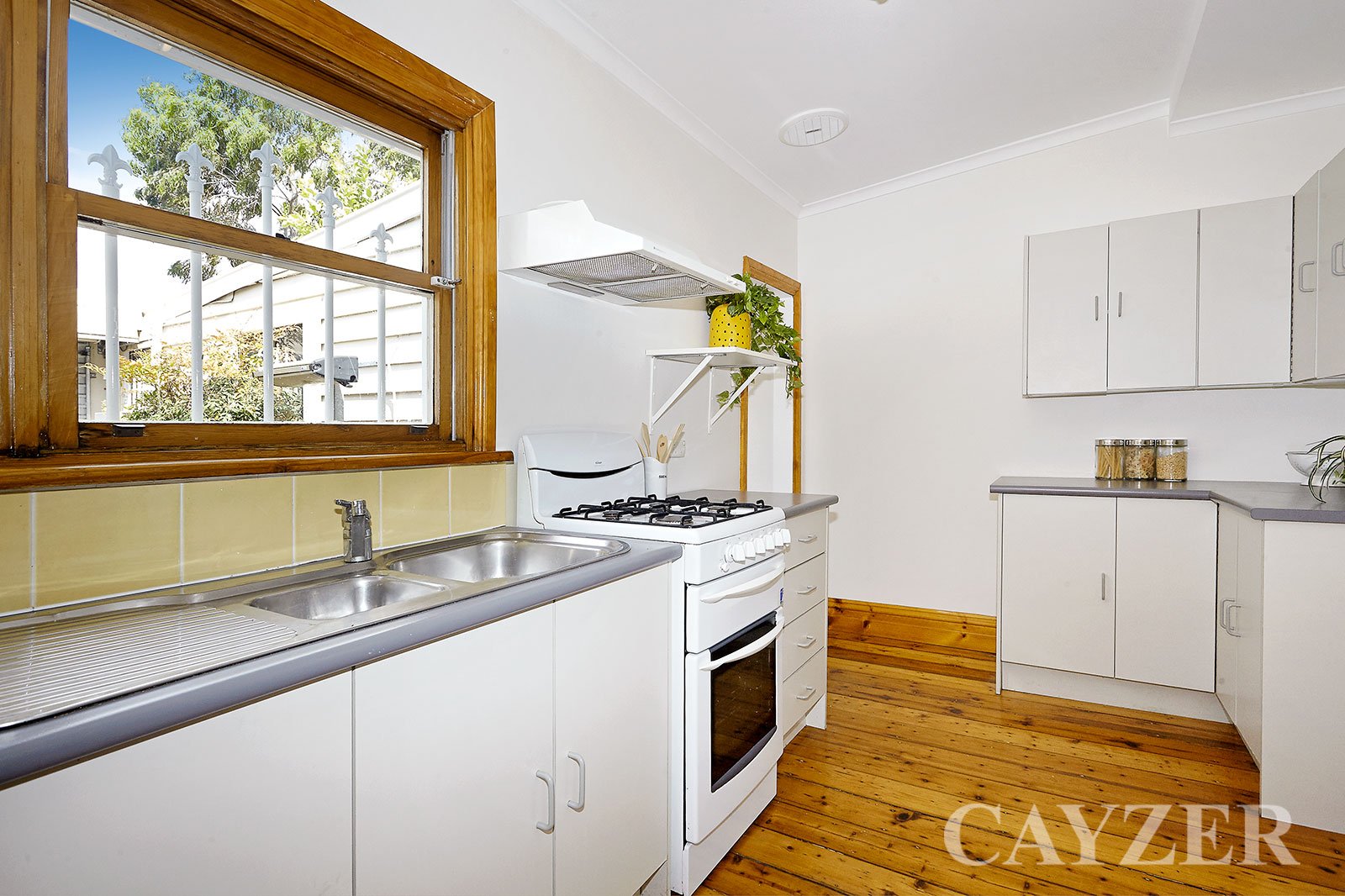 Gallery: 51 Spring Street East