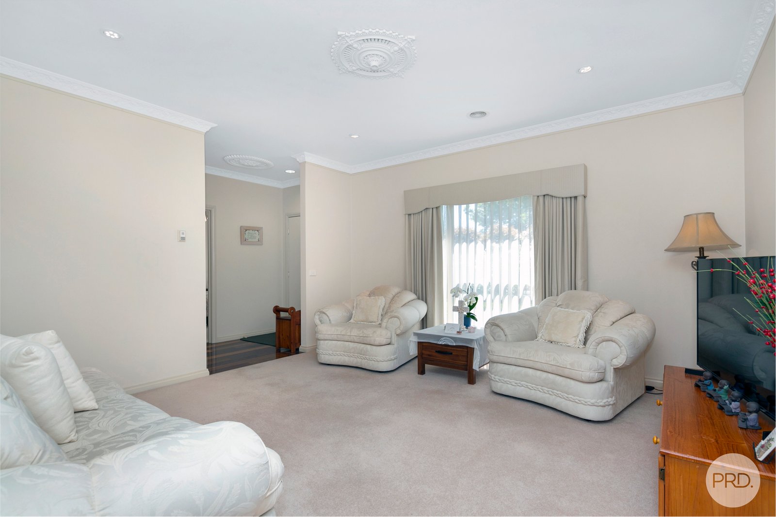 51 Stirling Dr  LAKE GARDENS 5
