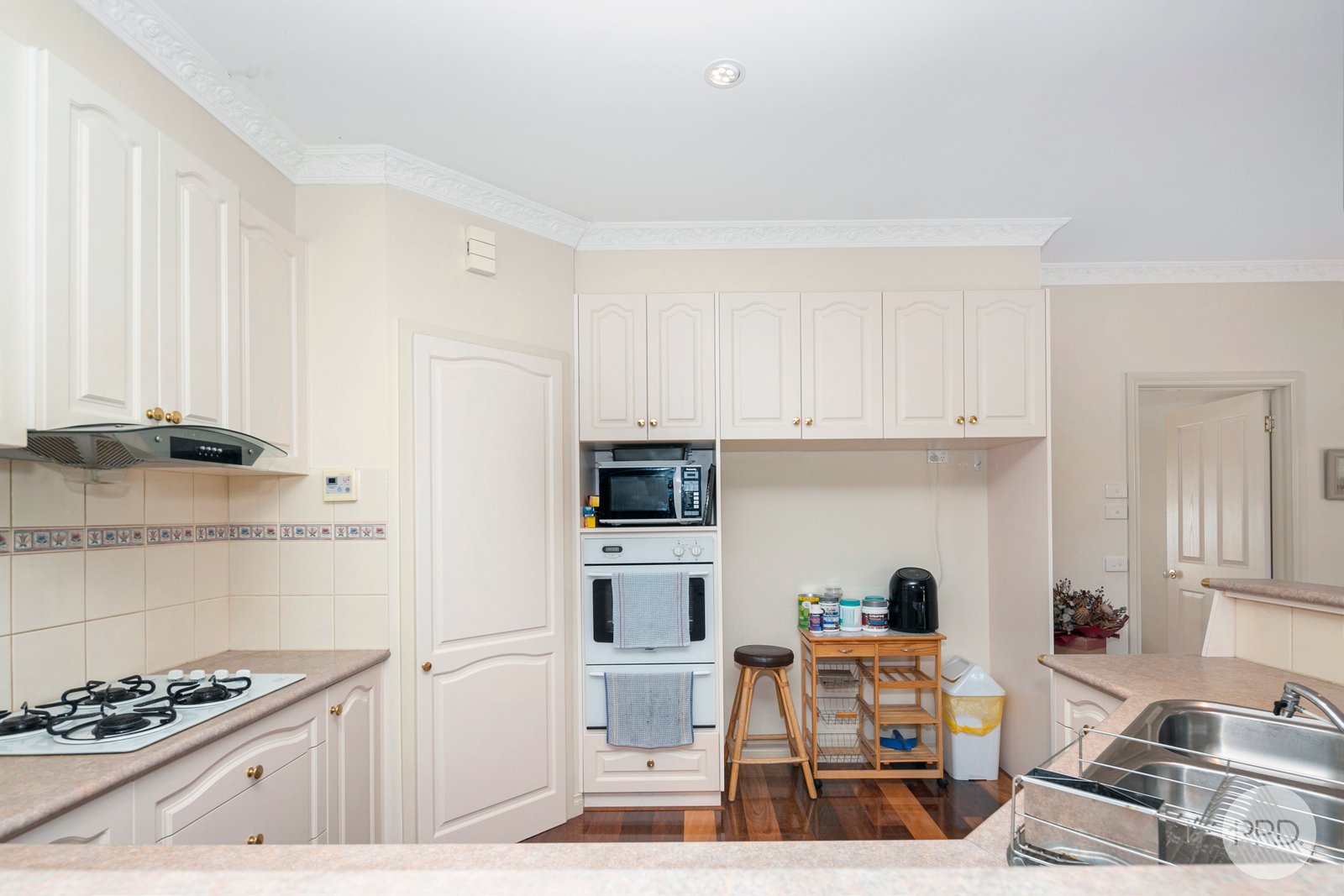 51 Stirling Dr  LAKE GARDENS 10