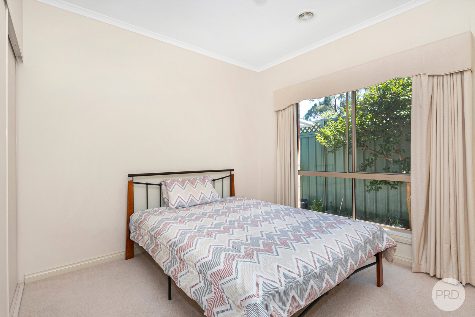 51 Stirling Dr  LAKE GARDENS 14