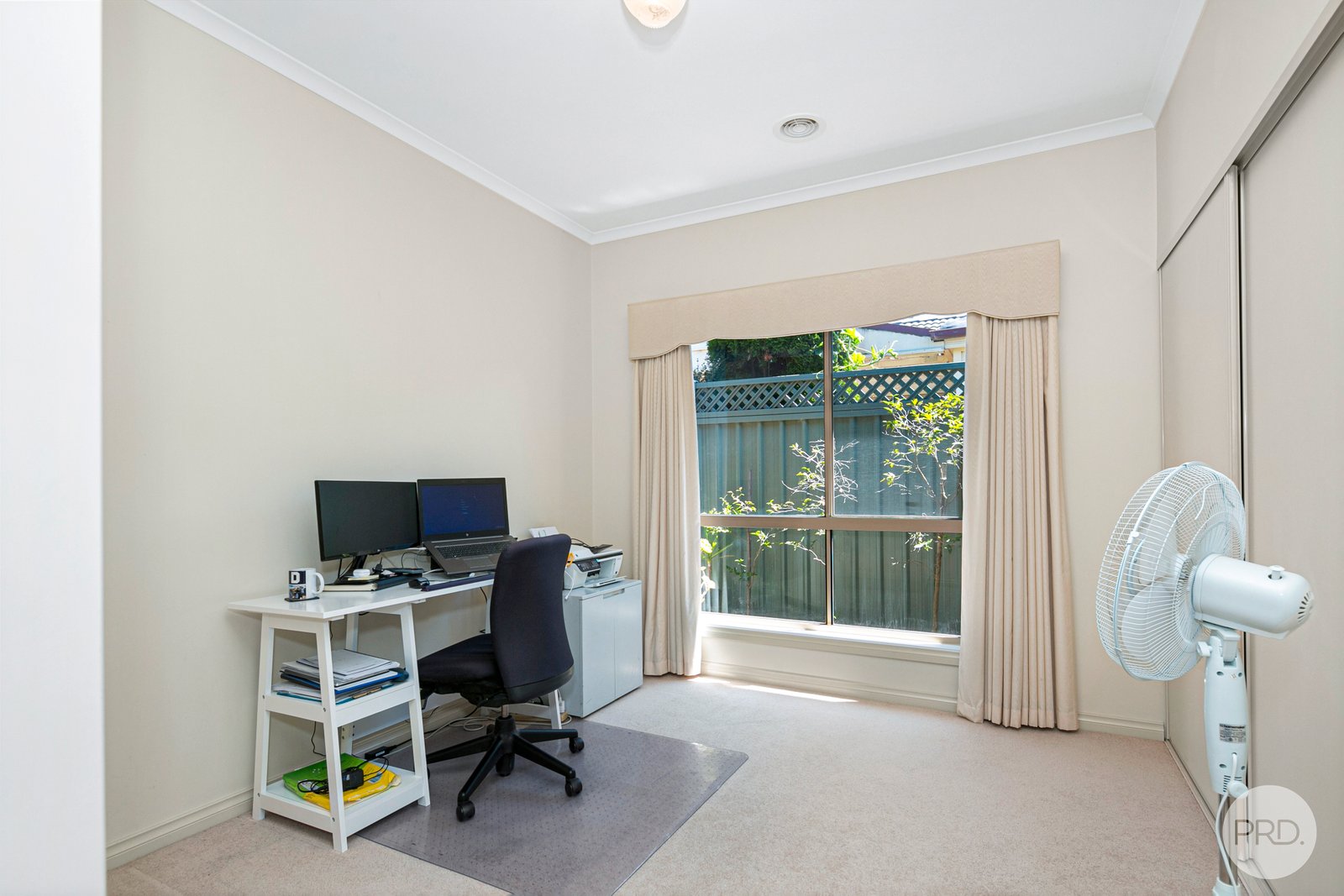 51 Stirling Dr  LAKE GARDENS 16