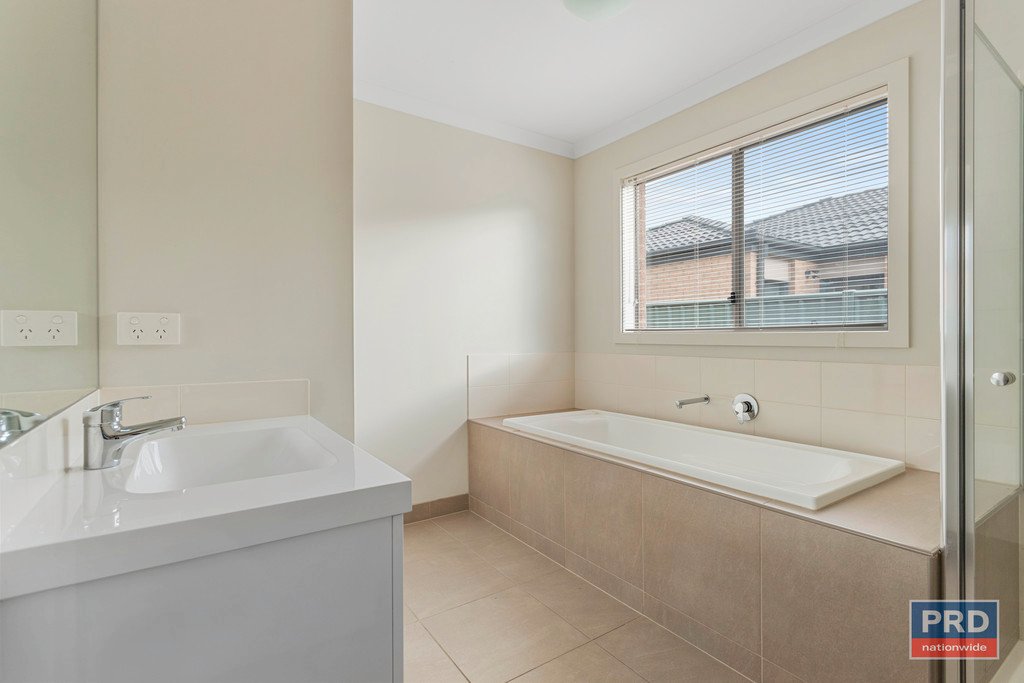 51 Symbester Crescent EAGLEHAWK 8