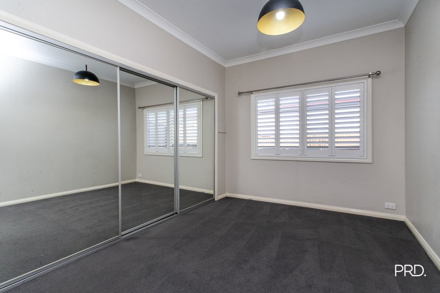 51 Third St  Warragamba 12