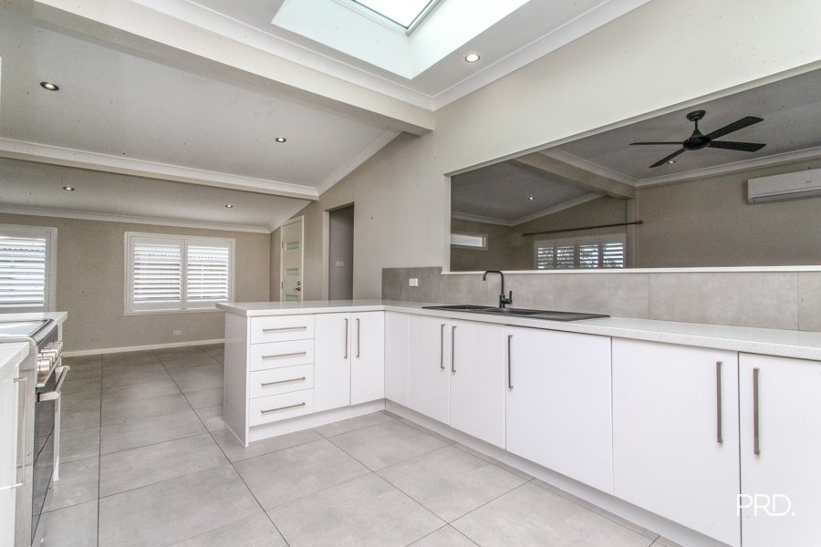 51 Third St  Warragamba 4