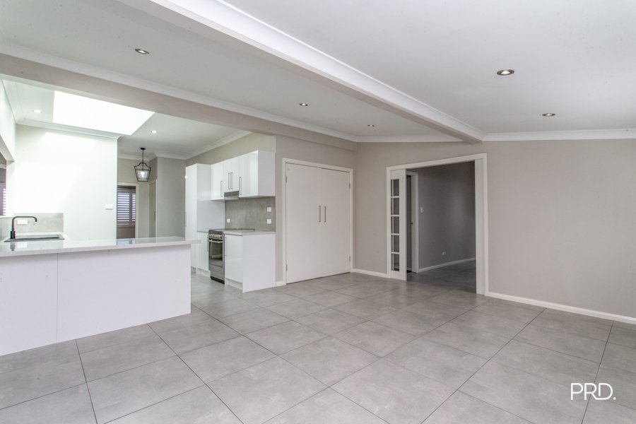 51 Third St  Warragamba 6