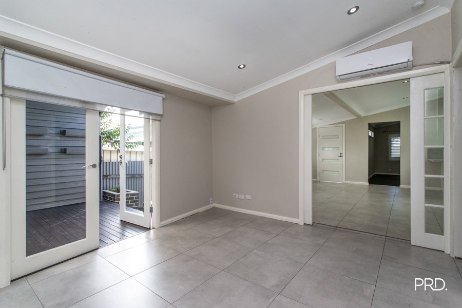 51 Third St  Warragamba 8