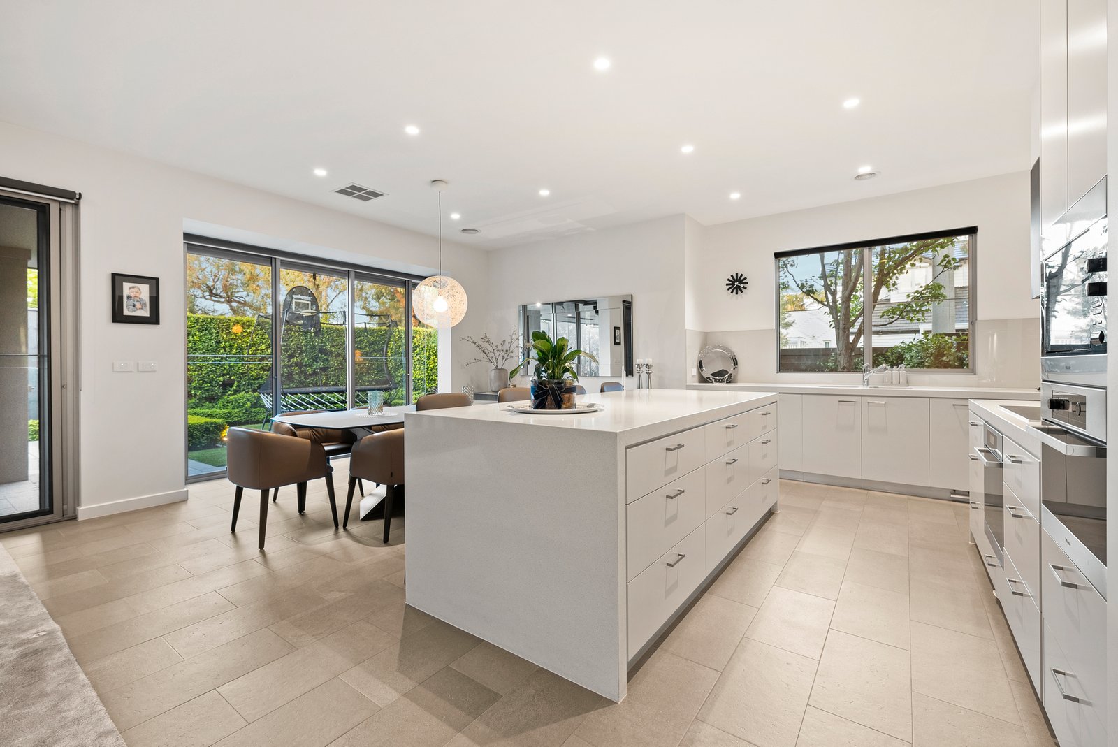 Gallery: 51 Victoria Street