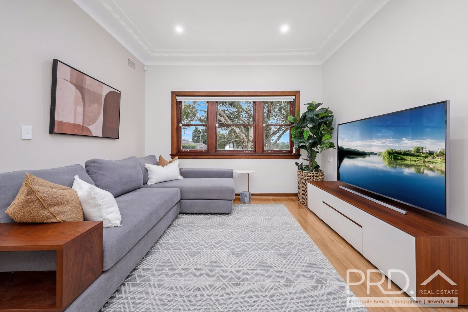 51 Vivienne Street KINGSGROVE 2