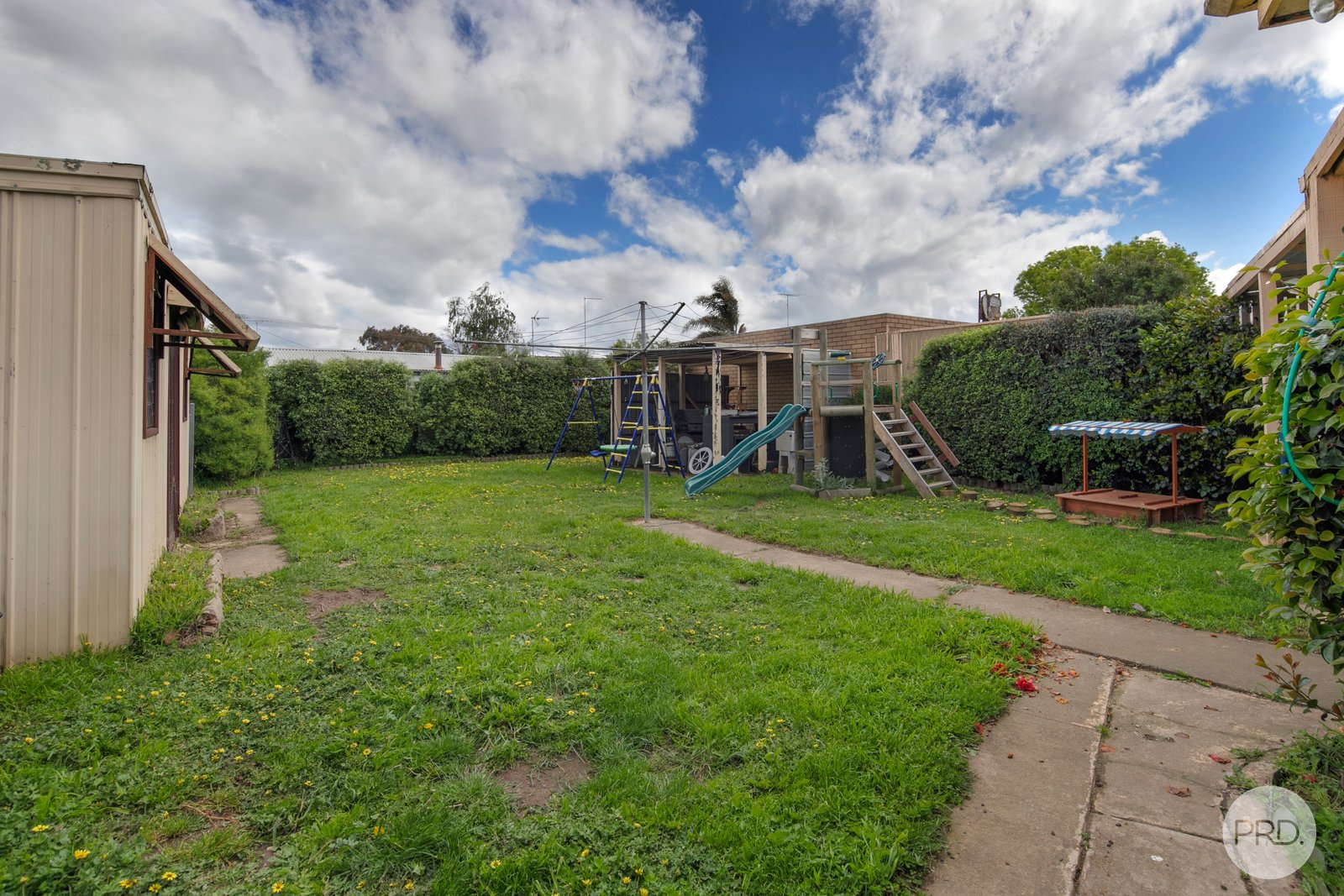 51 Whitelaw Avenue DELACOMBE 10