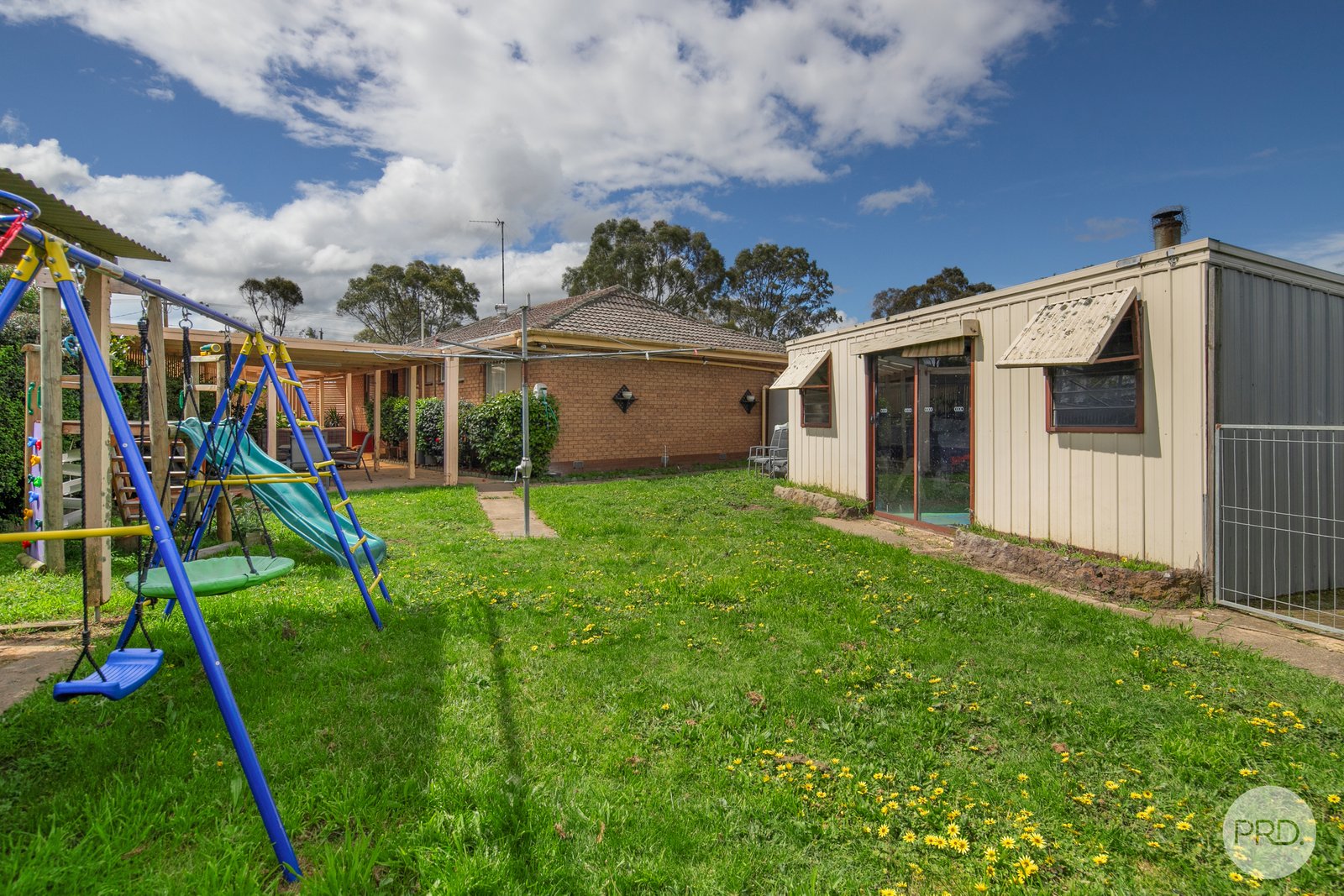 51 Whitelaw Avenue DELACOMBE 11