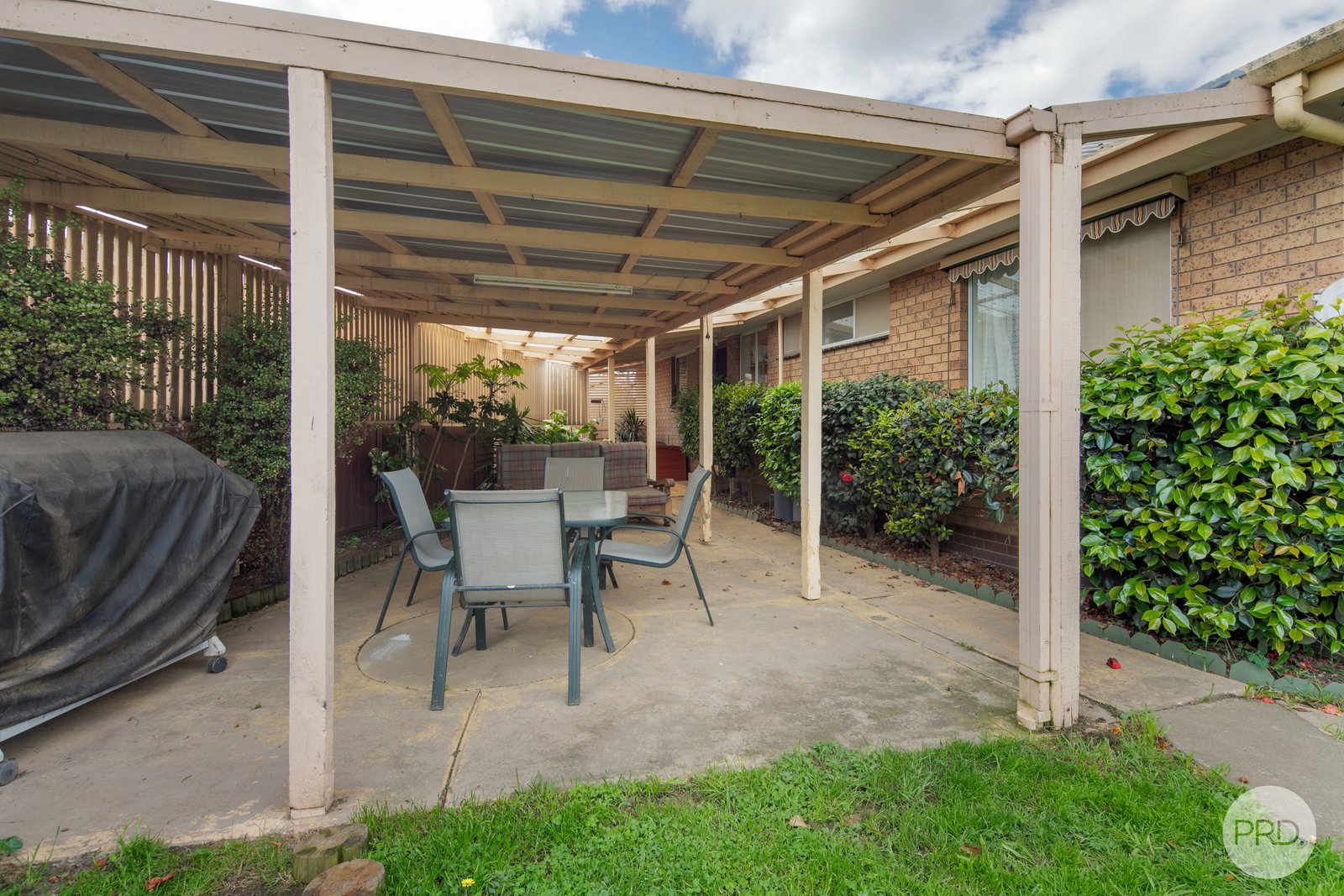 51 Whitelaw Avenue DELACOMBE 12